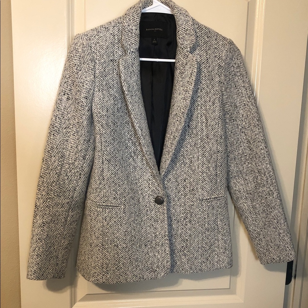 Banana Republic Gray Herringbone Wool-Blend Blazer